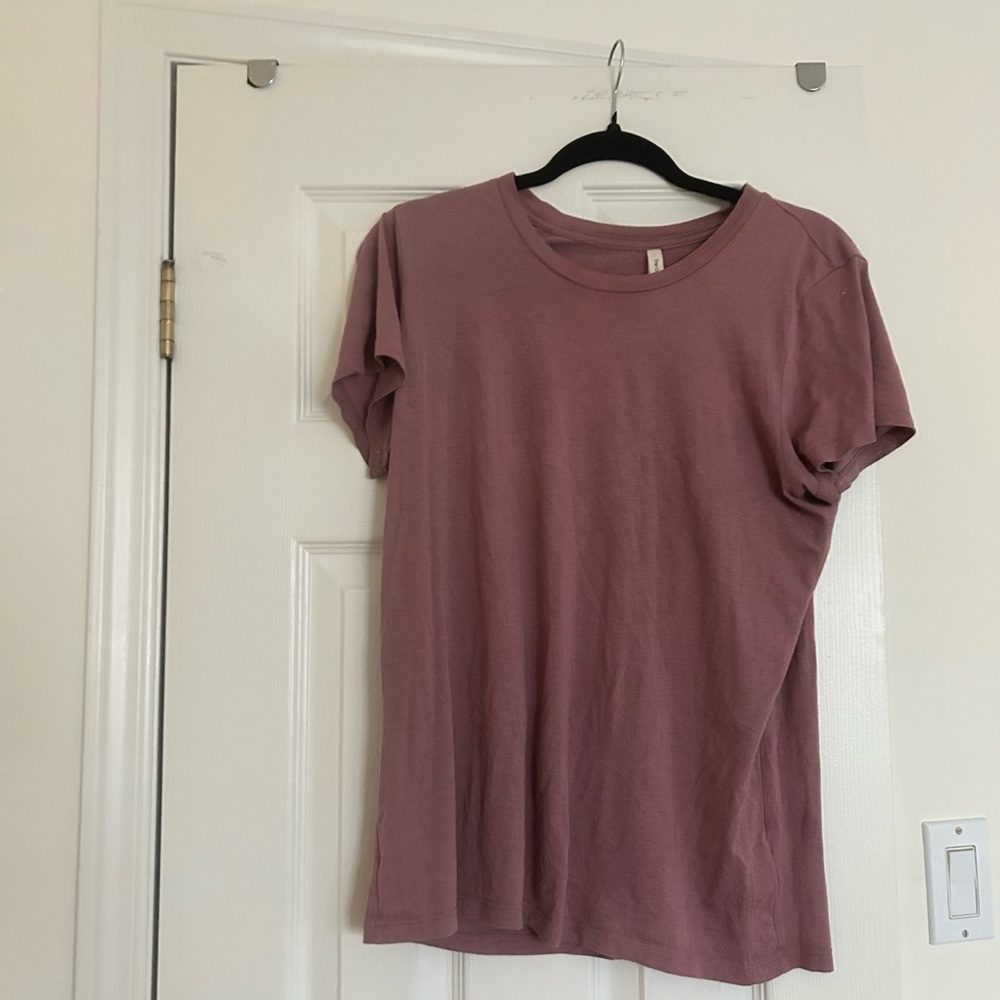 Aritzia Babaton Women's Mauve T-Shirt